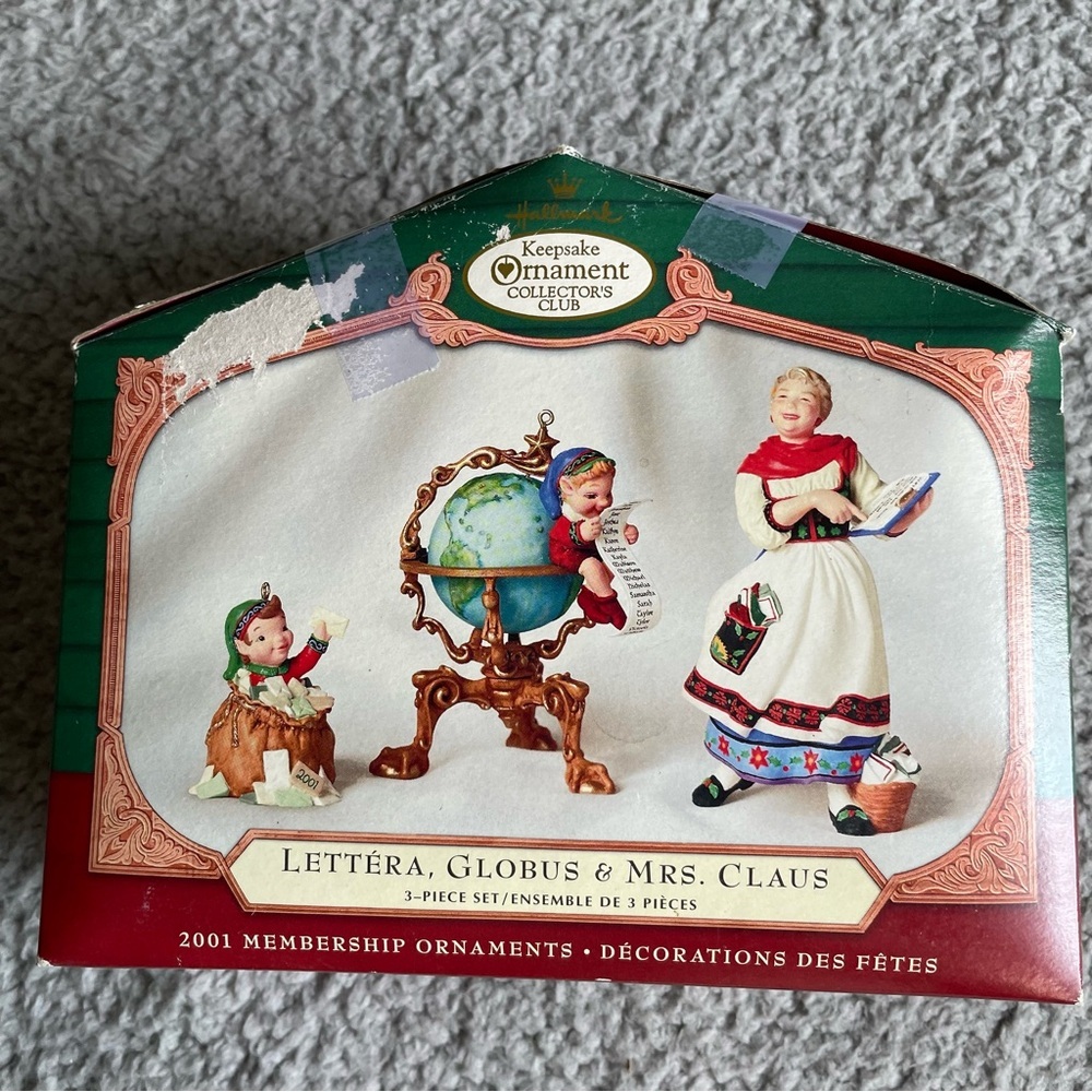 Vintage Hallmark Keepsake‎ 2001 Lettera Globus & Mrs. Claus  Christmas Ornament